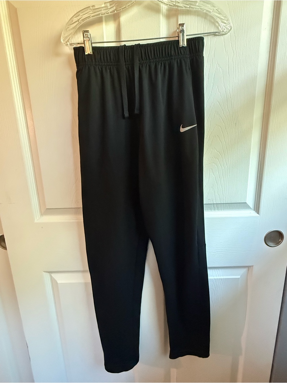 Nike Kids XL Black Drawstring Athletic Joggers with Swoosh
